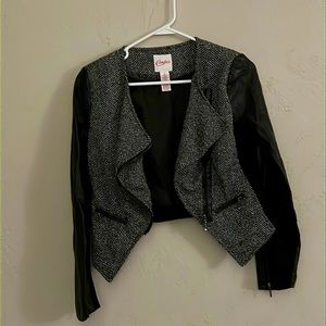 Leather sleeved jacket